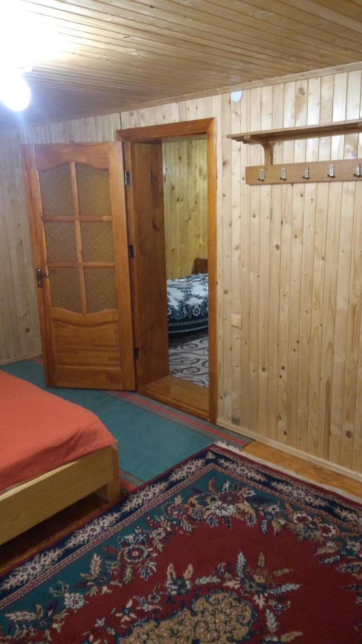Базилік Люкс Apartment Yaremche Bagian luar foto