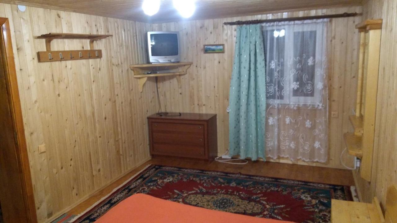 Базилік Люкс Apartment Yaremche Bagian luar foto