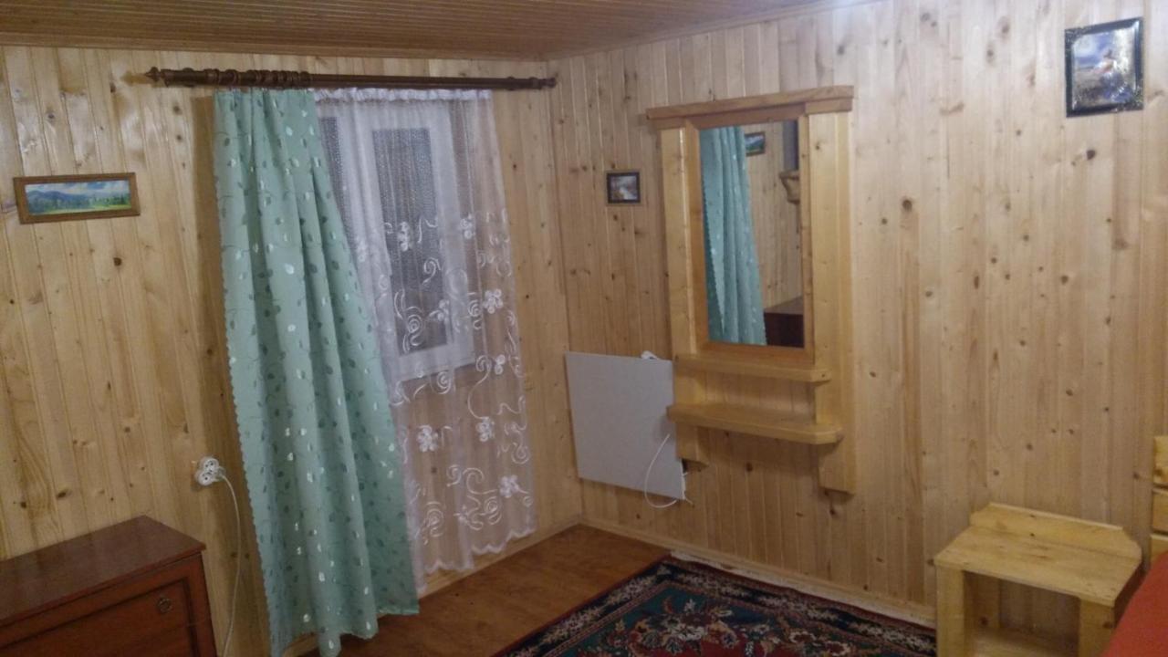 Базилік Люкс Apartment Yaremche Bagian luar foto